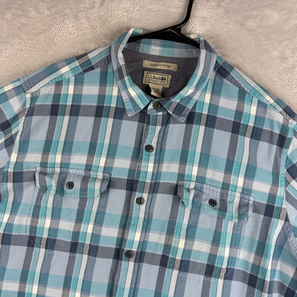 LL Bean Shirt Mens XL Blue Plaid Slightly Fitted Flannel Button Down Pockets